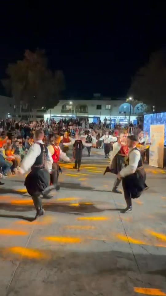 Traditional line dance reel from a public event